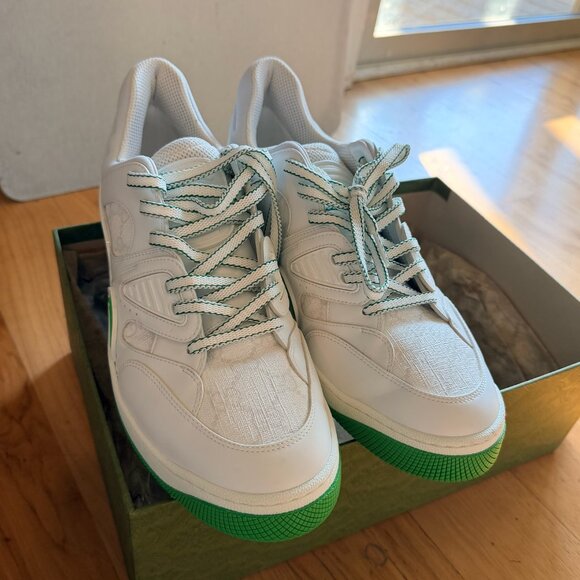 GUCCI Demetra GG Supreme Basket Low Top Sneakers - Picture 11 of 12